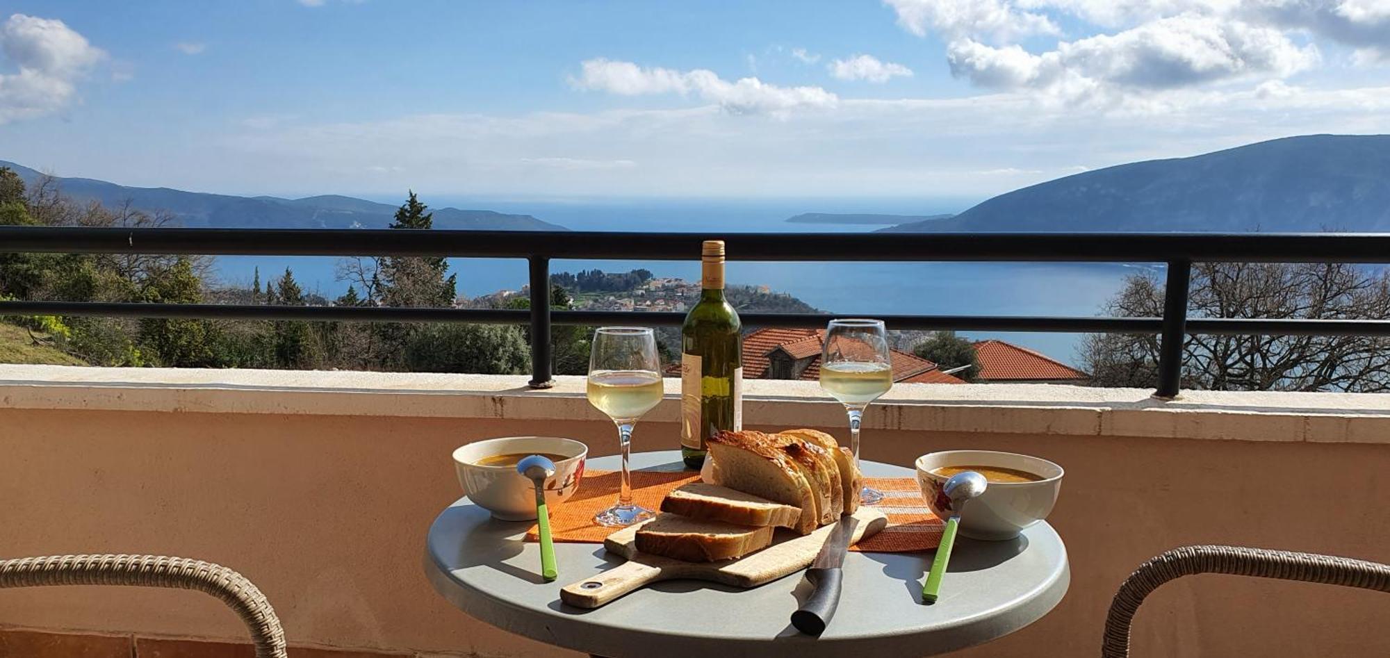 Tre Tri Vila Herceg Novi