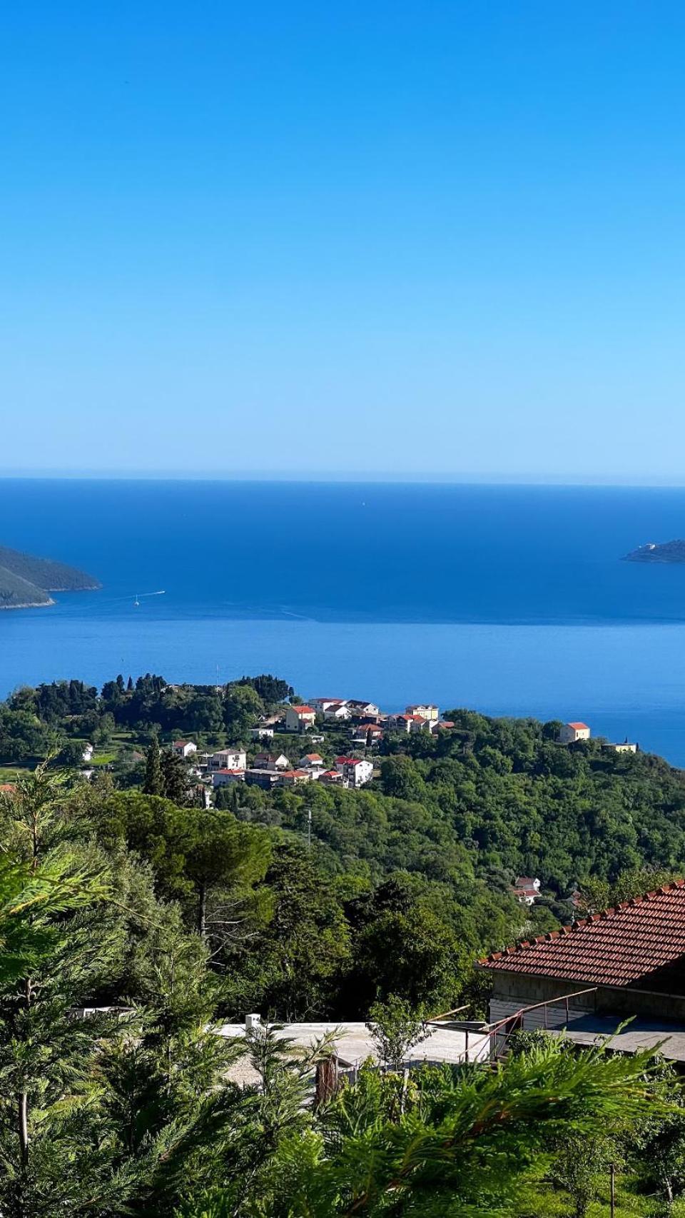 Tre Tri Herceg Novi