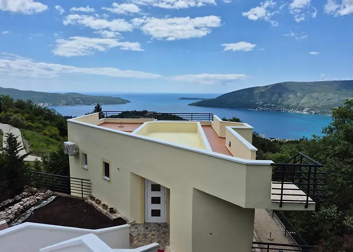 Villa Tre Tri